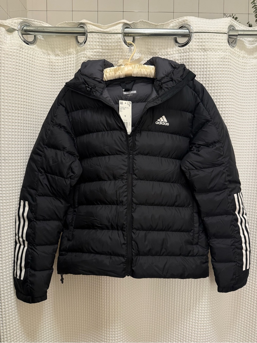 NWT Adidas Black Quilted Puffer Jacket with Hood - Men’s Small